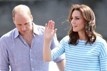 Loạt đồ hiệu rẻ bèo mà "chất" của Công nương Kate trong năm qua