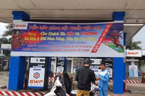 Một cây xăng miễn phí cho khách hàng tên Hải và Phượng