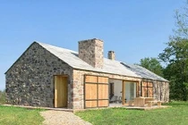 Ngắm căn nhà đá nhỏ có không gian sống vô cùng hiện đại