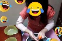 Sáng kiến trông con mùa dịch corona của mẹ trẻ được dân mạng tấm tắc khen 