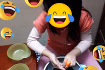 Sáng kiến trông con mùa dịch corona của mẹ trẻ được dân mạng tấm tắc khen 