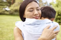 Con trai tìm chồng cho… mẹ 