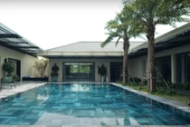 Ngây ngất biệt phủ rộng “thẳng cánh cò bay” đẹp ngang resort 