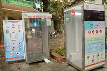 Buồng khử khuẩn toàn thân chống Covid-19 vừa ra mắt có giá bao nhiêu?