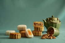 Bánh trung thu cao cấp nhất Việt Nam đắt đỏ thế nào?