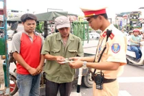 Công an thu giữ 400 xe ba bánh vi phạm giao thông, giả thương binh