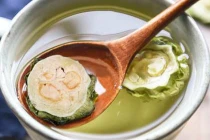 Sáng ngủ dậy, thêm thứ này vào cốc nước nóng sẽ có ngay thức uống bổ dưỡng