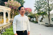 Cận cảnh biệt thự 1.000m2 to như lâu đài của NSƯT Quang Tèo