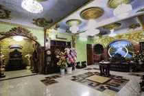 Khám phá biệt thự triệu đô của "ông hoàng nhạc sến" Ngọc Sơn