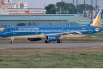 Hành khách chảy máu ngực, máy bay đi Vinh hạ cánh khẩn cấp xuống Đà Nẵng