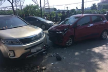 Hiện trường vụ tai nạn khiến phố Hà Nội xôn xao chiều Chủ Nhật