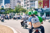 Khe cửa hẹp cho Grab VN “thoát hiểm” trong thương vụ thâu tóm Uber