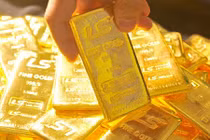 Giá vàng đầu tuần ít "sóng" bất chấp đà tăng trên thế giới