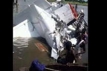 Rơi máy bay, ít nhất 17 người thiệt mạng