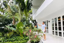 Khám phá cơ ngơi 1.600m2 của vợ chồng Chi Bảo