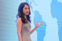 Nhan sắc đời thường đầy khí chất của nữ cá mập trẻ nhất Shark Tank