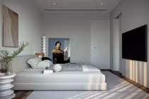 Đình Tú thường xuyên bị ghép đôi với bạn diễn vì quá đẹp trai 