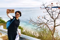 Cù Lao Chàm - Mùa hoa ngô đồng đỏ