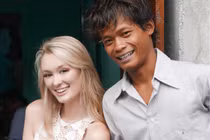 Cuộc sống của cặp 'chồng cú vợ tiên' nổi tiếng 2 năm trước giờ ra sao