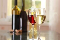 Mẹ bầu uống rượu làm thay đổi khuôn mặt thai nhi