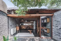 Nhà gác lửng thiết kế ngập ánh sáng tự nhiên cho gia đình nhỏ