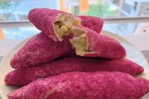 Bánh mì khoai lang tím gây sốt chợ mạng, làm không đủ bán