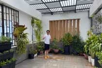 Khu vườn xanh mướt trên sân thượng nhà Hứa Minh Đạt - Lâm Vỹ Dạ