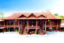 Cận cảnh nhà sàn gỗ lim 200 tỷ lớn nhất Việt Nam