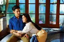 Ngày nào bà xã cũng về nhà ngoại, lén đi theo tôi bật khóc 