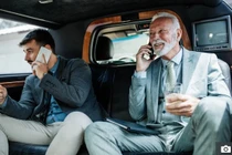 Bất ngờ thói keo kiệt, truy hoan với tiệc sex đằng sau vẻ hào nhoáng của giới tỷ phú