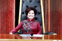 “Tượng đài” Bolero lần đầu tiết lộ cát xê 150 lượng vàng/tháng