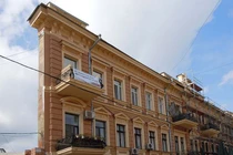 Bí ẩn "giật mình" bên trong các tòa nhà trên khắp thế giới