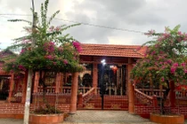 Cận cảnh ngôi nhà 3 gian gốm đỏ xác lập kỷ lục Việt Nam 