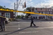 Xả súng liên tiếp tại Mỹ làm hàng chục người thương vong