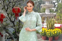 Ngắm biệt thự dát vàng xa hoa của Lan Khuê ngày Tết