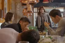 Quán thịt nướng "sốt xình xịch" nhờ Song Joong Ki - Song Hye Kyo