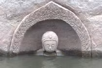 Bức tượng Phật 600 tuổi vừa phát hiện dưới bể nước ở TQ