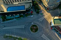 Khách sạn trăm tỷ được rao bán khắp nơi