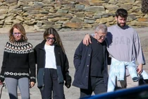 Shakira biết Gerard Pique ngoại tình nhờ lọ mứt dâu