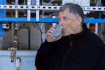 Xem tỷ phú thế giới ăn sáng khác người thế nào mà giàu đến thế?