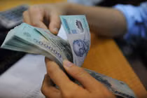 Sẽ thanh tra ngân hàng đổ nhiều vốn vào nhà đất, chứng khoán