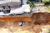 Nhân chứng kể vụ sập công trình khiến 4 người thiệt mạng ở Phú Thọ