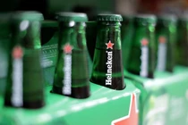 Trở mặt... “bóc” Heineken “kiếm” lợi nhuận khủng từ Sabeco?