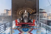 Tòa nhà 8 tầng đa năng nổi bật giữa Hà thành