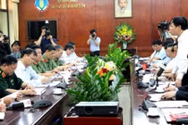 Bộ trưởng Nông nghiệp: Hộ chăn nuôi không nên bán tháo lợn