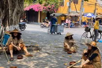 Nhóm người diễn trò ăn xin ở Hội An là người nhà Phan Văn Anh Vũ?