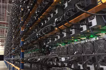 Bên trong trang trại đào tiền ảo với hàng nghìn "trâu cày" khủng