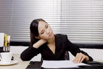 Nộp đơn xin nghỉ việc thì sếp đề nghị tăng lương, quyết định sao cho sáng suốt nhất? 