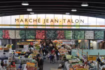 Cảnh bắt mắt trong chợ trời lớn nhất Bắc Mỹ bán tới 40 loại hàu 