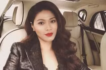 Cuộc sống sang chảnh, ngập đồ hiệu của BTV Ngọc Trinh